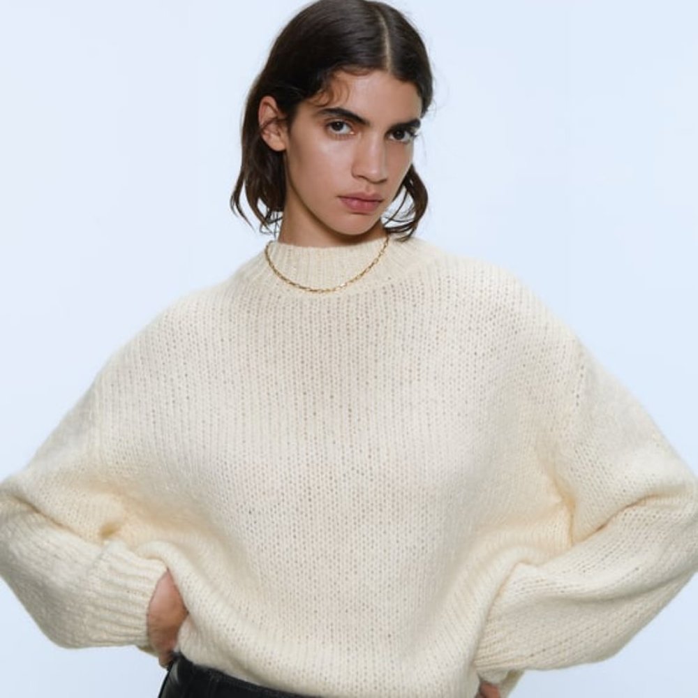 ZARA OVERSIZED SWEATER - SALE